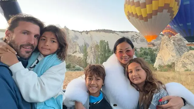 Potret Seru Indah Kalalo Naik Balon Udara saat Liburan di Turki
