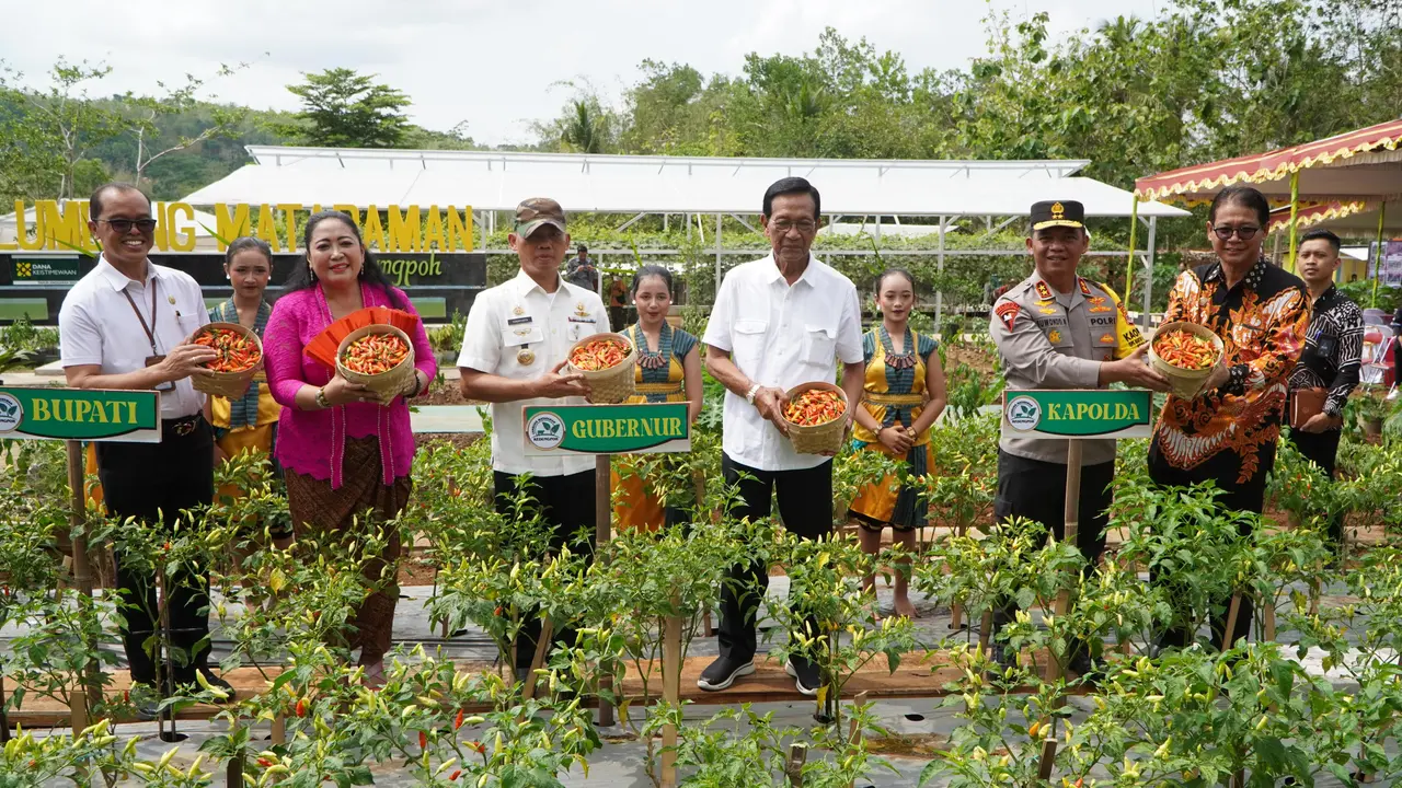 Gubernur DIY bersama Pejabat tinggi Kabupaten Gunungkidul