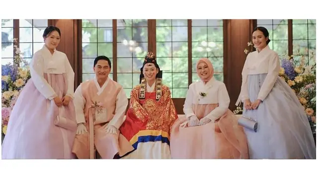 8 Potret Beby Tsabina Hadiri Pernikahan Calon Kakak Ipar di Korea, Tampil Menawan