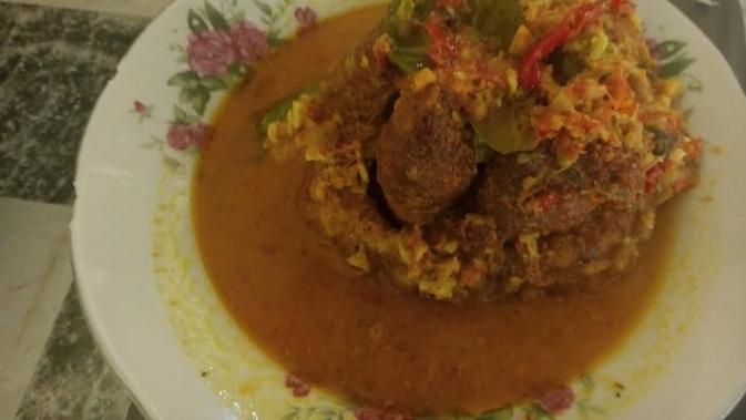 Warung Mbah Juri yang ada di Jalan Slanden - Sendangsono, Desa Slanden, Banjaroya, Kalibawang, Kulonprogo menjual menu Mangut Beong. Foto: Yanuar H/ Liputan6.com.