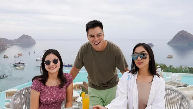 7 Potret Terbaru Bulan Sutena, Penyanyi yang Lagunya Kerap Viral di TikTok