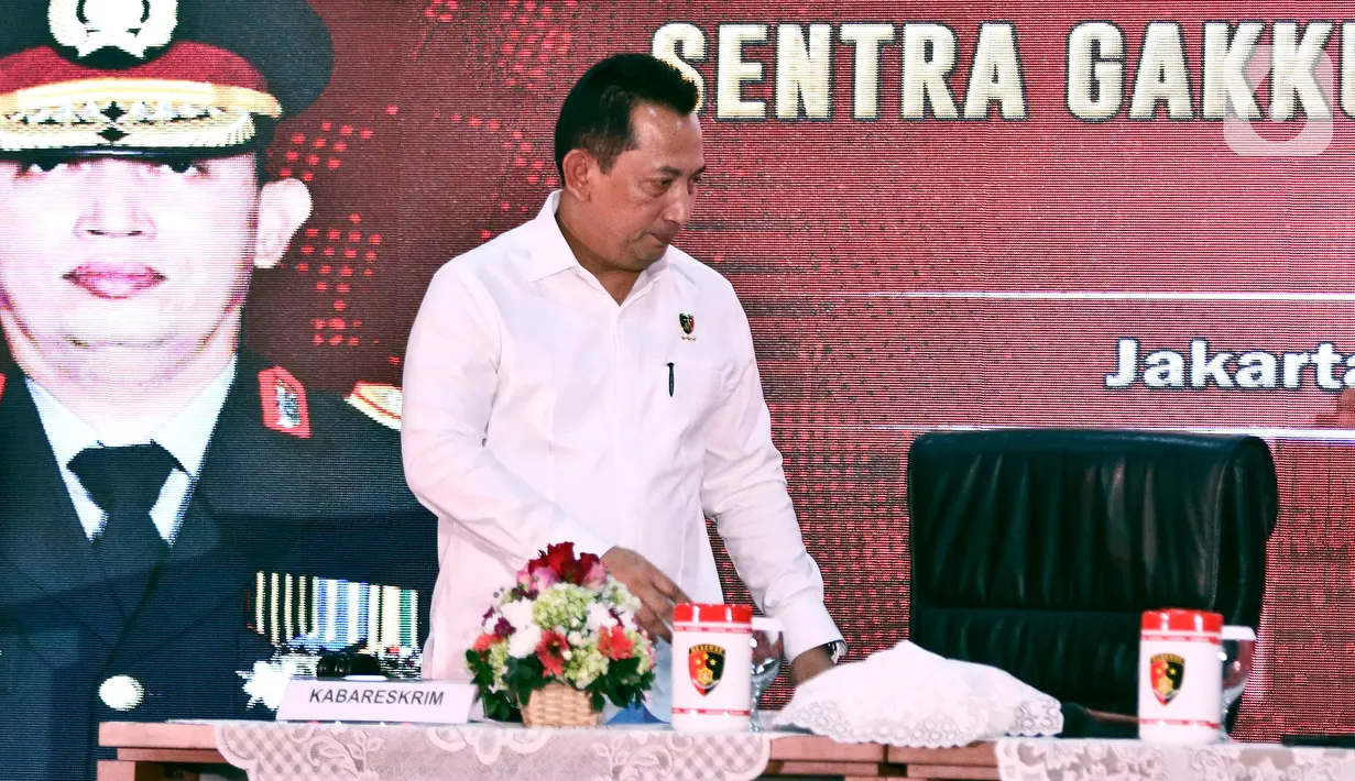 Kabareskrim Komjen Listyo Sigit Pranowo memberi arahan pada penutupan Pelatihan Penanganan Tindak Pidana Pemilihan dan Laporan Sentra Gakumdu Pemilihan 2020, Jakarta, Kamis (27/2/2020). (Liputan6.com/Johan Tallo)
