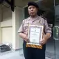 Hadiah itu merupakan penghargaan kedua yang diterima polisi penembak penyerang Gereja Santa Lidwina di Sleman Yogyakarta. Atasannya menyiapkan kejutan lain. (Liputan6.com/Yanuar H)