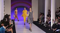 Berikut aksi empat desainer muda yang mencuri perhatian pecinta mode di Runway Hits Fashion Nation 2018. (Foto: Liputan6.com/ Herman Zakharia)