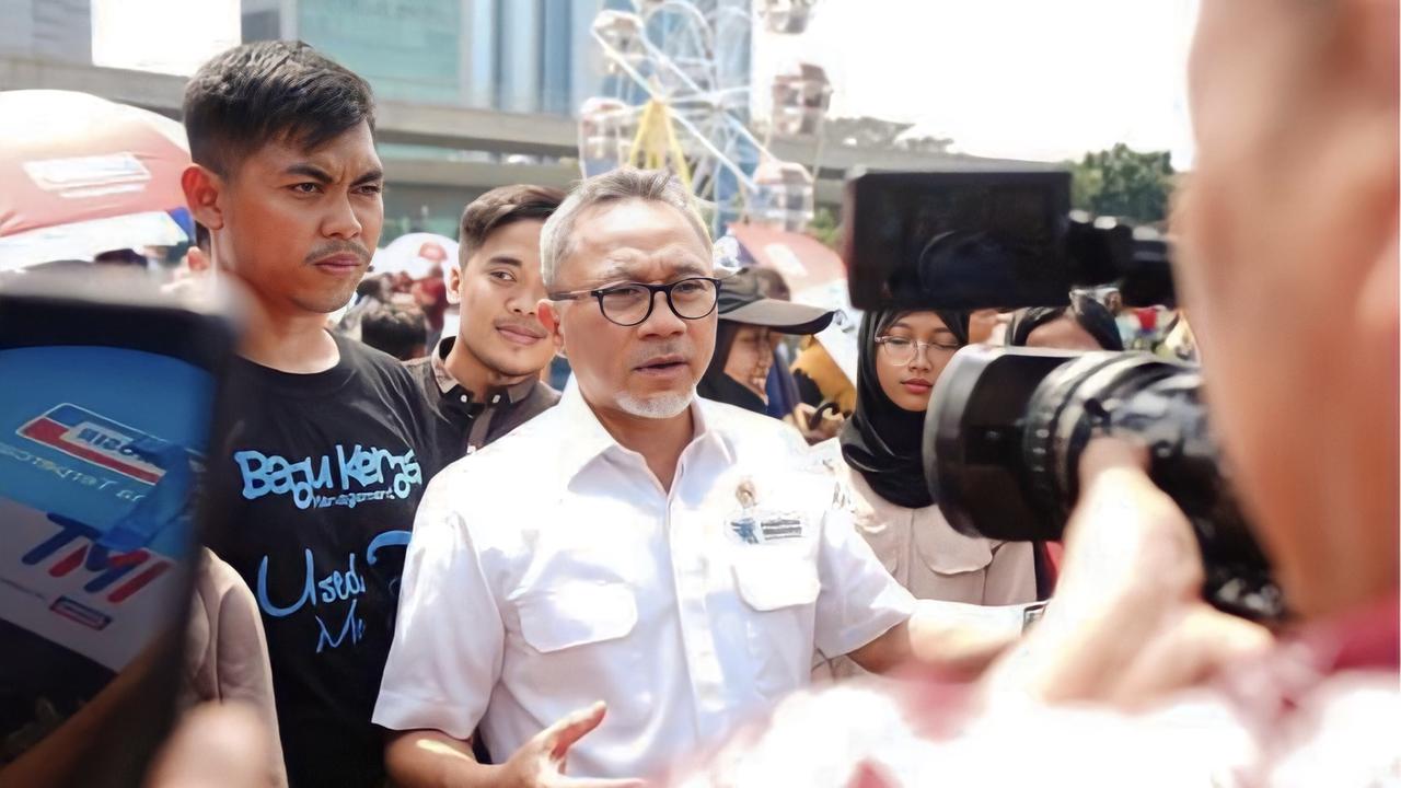 Mendag Zulkifli Hasan saat menghadiri Gathering Member Mitra Usaha Mikro, Kecil, dan Menengah (UMKM) Indogrosir pada Sabtu, (8/7/2023) di Jakarta.