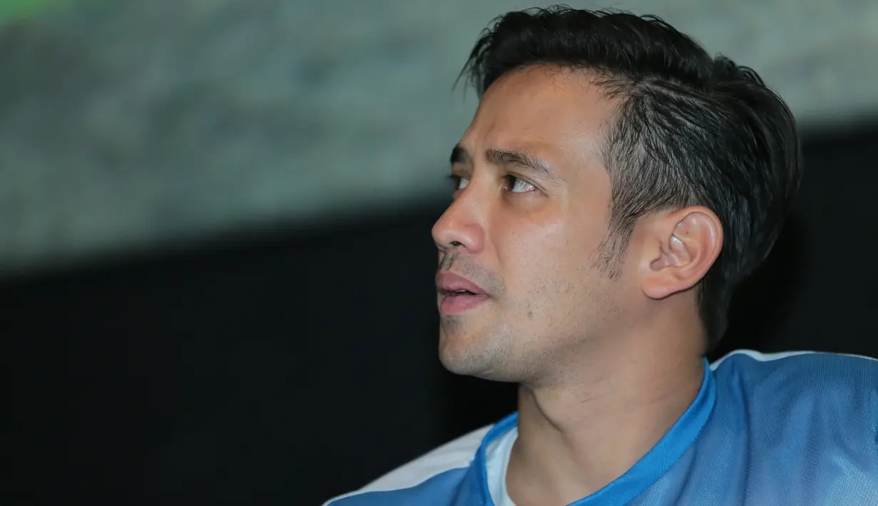 Dalam film terbarunya berjudul Berangkat, aktor sekaligus komedian Tarra Budiman berkesempatan menjadi pemeran utama. Film produksi MVP Pictures itu ia berperan yang mirip dengan dirinya. (Adrian Putra/Bintang.com)