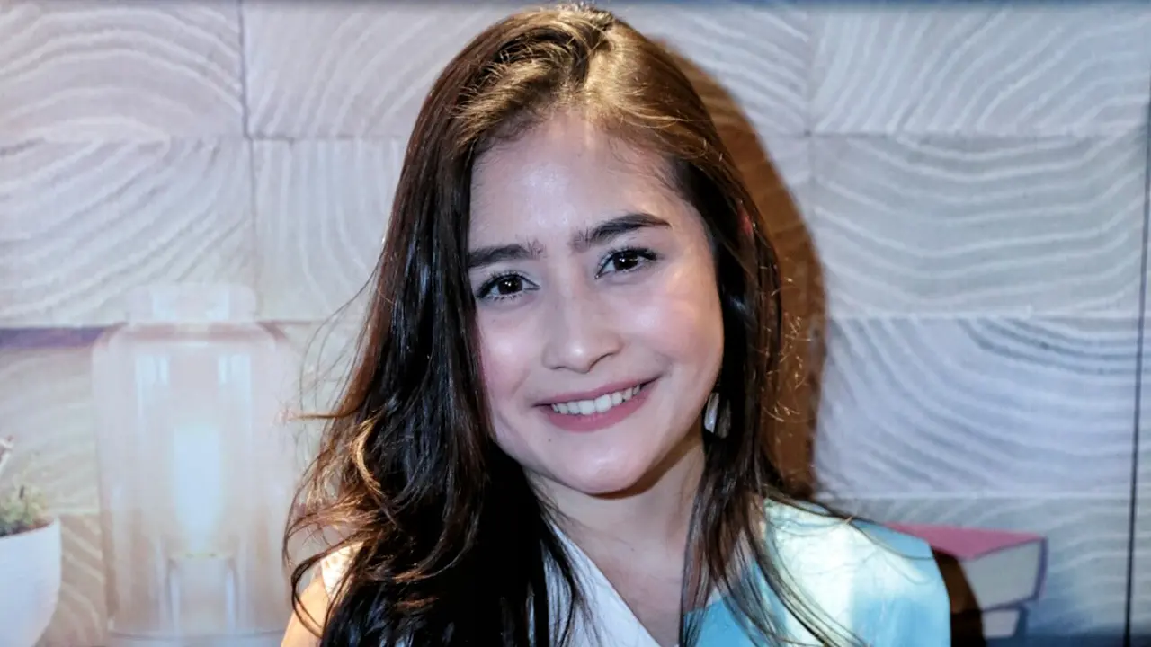 [Bintang] Prilly Latuconsina 