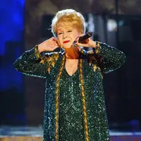 Permintaan terakhir dan rasa rindu Debbie Reynolds terhadap Carrie Fisher sudah. Kini Debbie sudah menyusul Carrie untuk pergi selamanya. (AFP/Bintang.com)