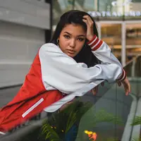 ilustrasi zodiak perempuan/Photo by Vin Stratton on Unsplash