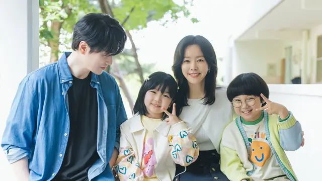 BTS drakor Love Scout. (SBS via Soompi)