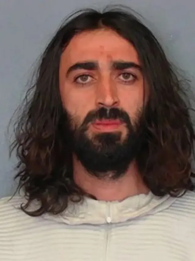 Serif Zorba ditangkap hari Minggu karena diduga menikam Imam Sayed Elnakib di Masjid Omar di Paterson, New Jersey, AS. (Passaic Co. Prosecutor's Office)