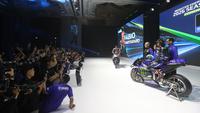 Momen Kocak Fabio Quartararo Ditanya Bagaimana Cara Saling Support dengan Alex Rins Saat Launching Yamaha di Jakarta: Kami Saling Ciuman!