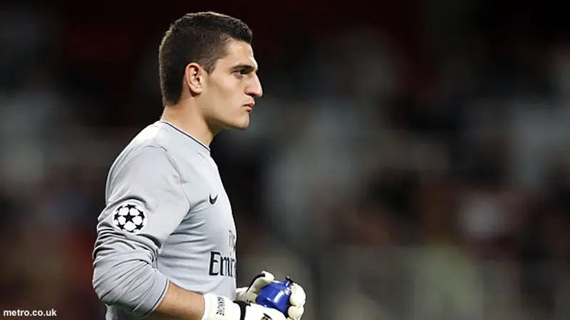 vito-mannone-130629b.jpg