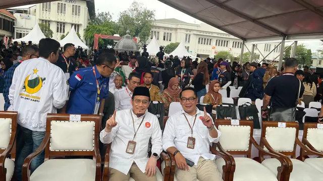 Pasangan cagub-cawagub Jakarta, Ridwan Kamil-Suswono, menghadiri 'Deklarasi Kampanye Damai' Pilkada Jakarta 2024 di Kota Tua, Jakarta, Selasa (24/9/2024). (Liputan6.com/Winda Nelfira)