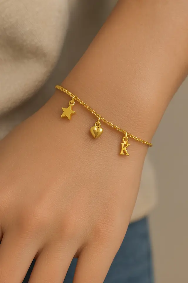 1. Gelang Charm Mini
