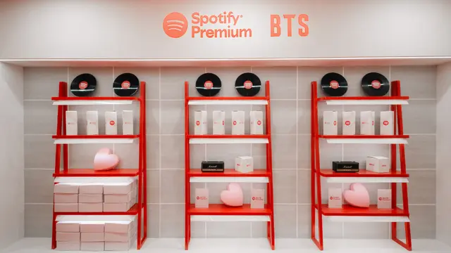 Merchandise Eksklusif Spotify x BTS Swimside. Dok. Spotify