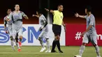 Ezra Walian masuk pada menit ke-62 menggantikan Esteban Vizcarra. Tidak butuh waktu lama, Ezra Walian langsung mencetak gol semenit kemudian memanfaatkan skema segitiga dari rekannya Febri Hariyadi, Beckham Putra dan Bayu Fikri. (Bola.com/Ikhwan Yanuar)