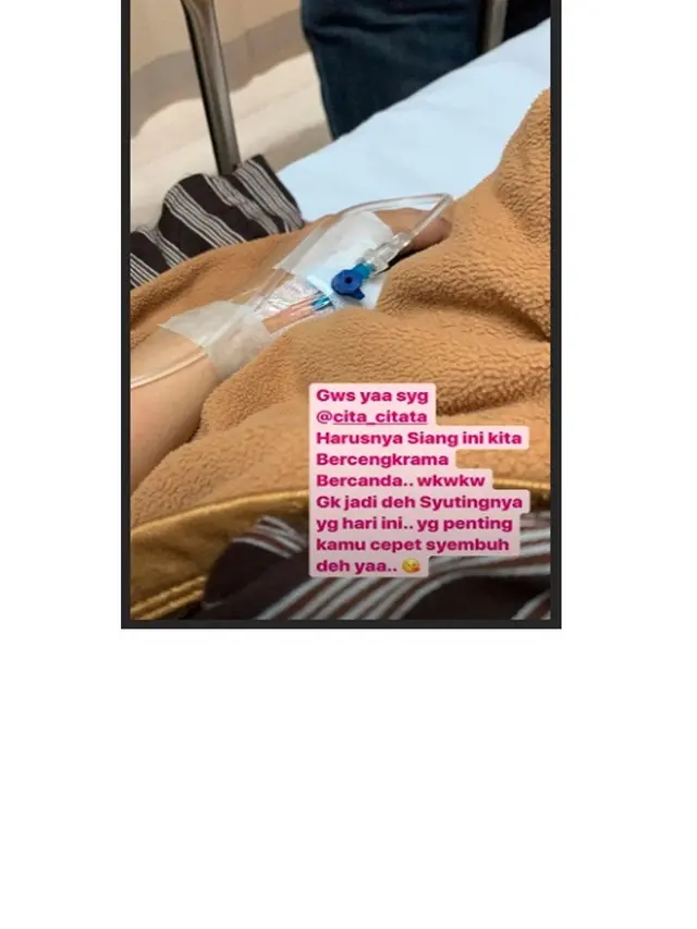 6 Potret Kondisi Cita Citata Jatuh Sakit, Sempat Dijenguk Mantan Kekasih