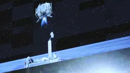 Foto Pusat Kendali Antariksa Beijing (Beijing Aerospace Control Center/BACC) pada 3 Desember 2020 ini menunjukkan wahana pendaki dari wahana antariksa Chang'e-5 meluncur dari permukaan Bulan. Chang'e-5 yang membawa sampel Bulan pertama China lepas landas dari Bulan pada (3/12). (Xinhua/Jin Liwang)