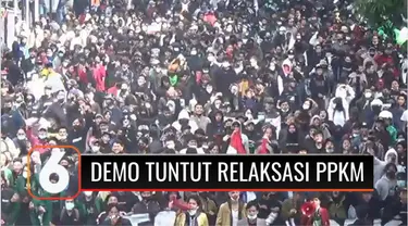 Ratusan pengemudi ojol, mahasiswa, dan Literasi Pemuda Bandung, menggelar unjuk rasa menuntut relaksasi ekonomi. Massa juga meminta Pemkot Bandung mengganti kerugian akibat dampak dari kebijakan PPKM Darurat.