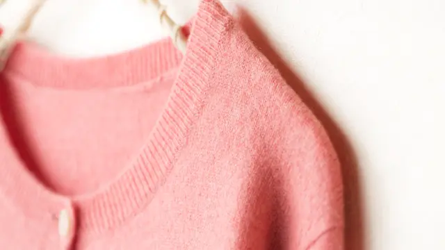 Ilustrasi Sweater dari Bahan Kasmir via Shutterstock.com