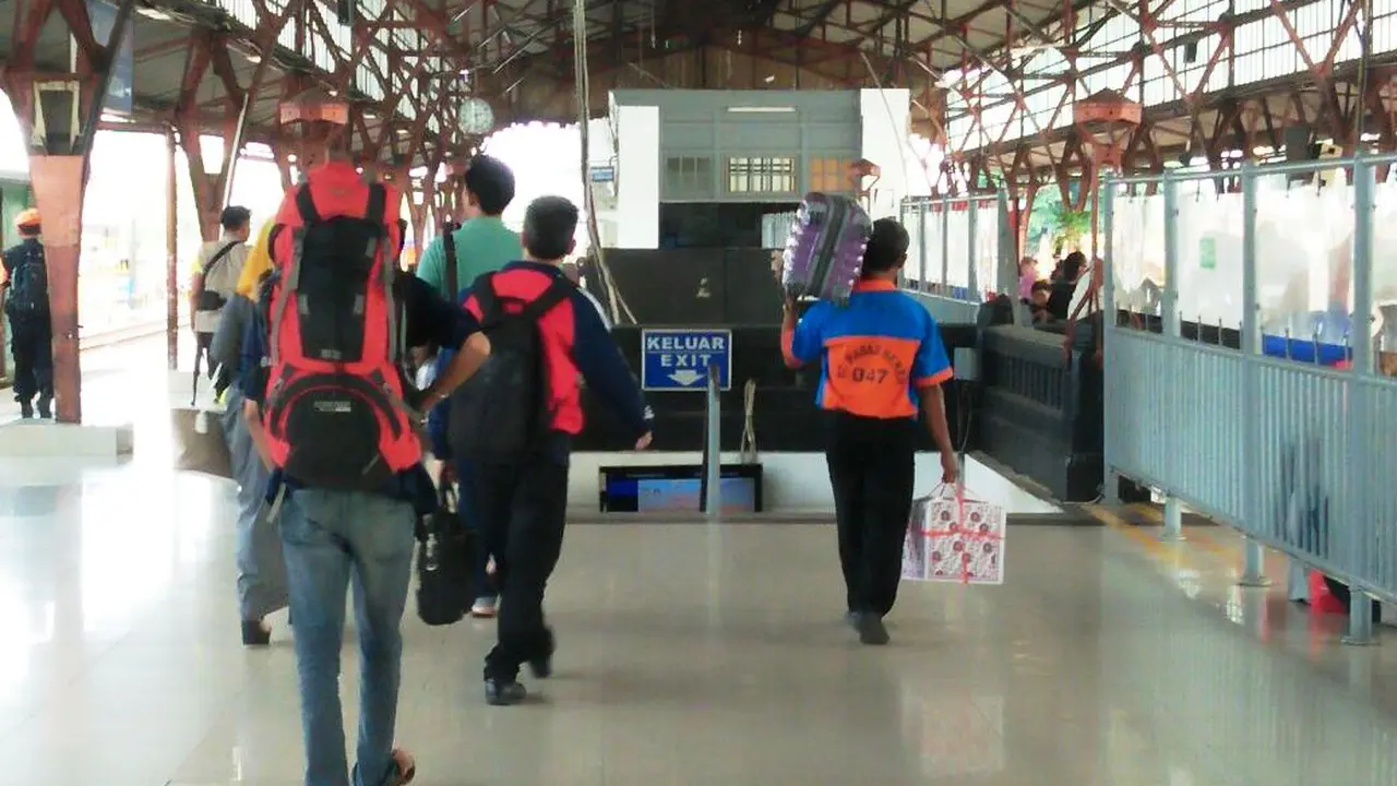 20160702-senen-jakarta-poter mudik