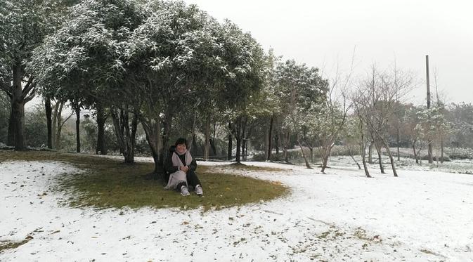 Kawasan Hangzhou Olympic Sports Centre di Kota Hangzhou, China yang tertutup salju musim dingin. (Liquid/Raetedy Refanatha)