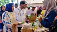 Pj Gubernur Sulsel, Bahtiar Baharuddin hadiri Program Berbagi Bahagia Ramadan 1445 Hijriah, di Lapangan Merdeka, Kabupaten Bone (Foto: Liputan6.com/Istimewa)