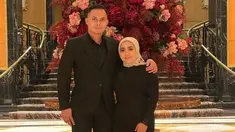 Kehidupan asmara mantan istri Nassar ini memang kerap mencuri perhatian.  Sejak menikah dengan Fadel Islami pada 2019, kehidupan rumah tangganya tak lepas dari sorotan publik. Namun belum lama ini, hubungan keduanya diisukan sedang tidak baik-baik saja. (Liputan6.cpm/IG/@muzdalifah999)