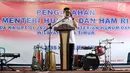 Menteri Hukum dan Hak Asasi Manusia (Menkumham) RI, Yasonna Laoly memberi sambutan saat mengunjungi Lapas Klas 1 Malang, Senin (5/6). (Liputan6.com/JohanTallo)