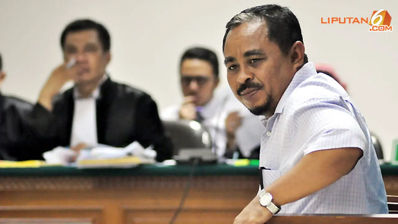 luthfi-istri-kedua-130709b.jpg