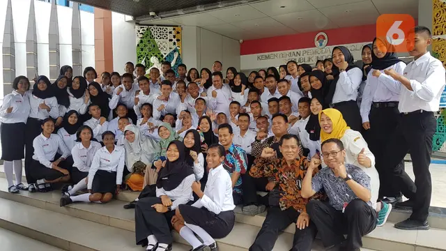 Seluruh Peserta Paskibraka 2019 di Gedung Kemenpora