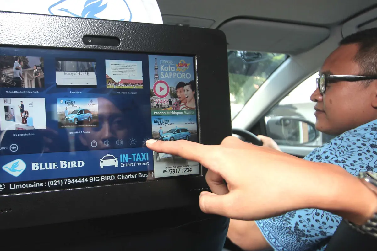 20151118-Blue BiRd In-Taxi Intertaiment (ITE)-Jakarta-Angga Yuniar