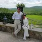 Pangeran Mateen dan Anisha Rosnah bulan madu di Tuscany, Italia. (dok. Instagram @tmski/https://www.instagram.com/p/C7UDiV6NRMT/)