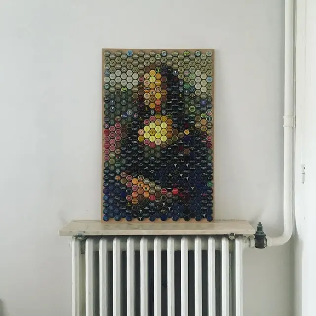 Pria Ini Buat Lukisan Mosaik dari Tutup Botol, 7 Hasilnya Mengagumkan