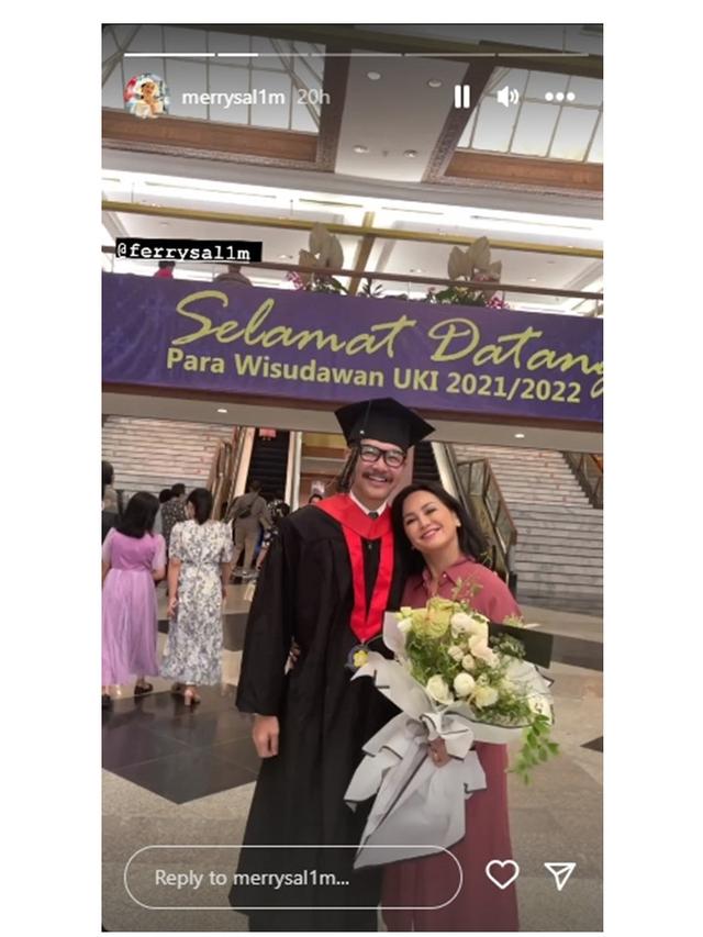 6 Momen Ferry Salim Jalani Wisuda di Usia 56 Tahun, Raih Gelar Sarjana Hukum