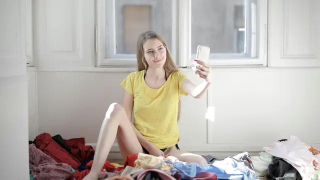 Hindari Menyimpan Pakaian Kotor di Dalam Kamar