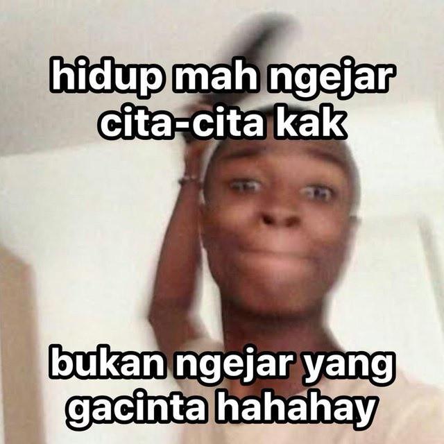 8 Meme Hopeless Soal Percintaan Ini Bikin Senyum Miris