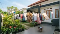 8 Tips Pakaian Tidak Bau Apek, Jangan Abaikan Cara Pengeringannya