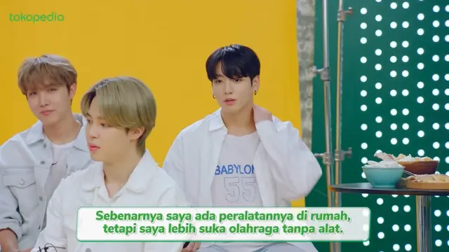 BTS dalam acara Waktu Indonesia Belanja TV Show Tokopedia (YouTube/ tokopedia)