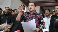 Anggota F-Partai Nasdem DPR Akbar Faizal memberikan keterangan pers terkait penonaktifan dirinya sebagai anggota MKD jelang putusan kasus pelanggaran kode etik Ketua DPR Setya Novanto di Senayan, Jakarta, Rabu (16/12/2015). (Liputan6.com/Johan Tallo) 