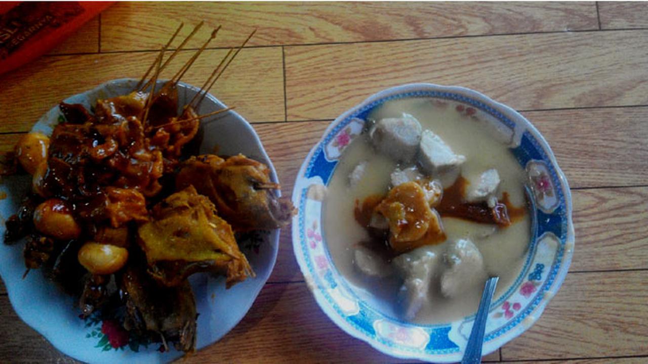 Menu Maksi:  Lezattnya Sate Blengong Tegal yang Beda