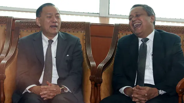 Tawa Canda Agus Martowardojo Saat Bertemu Gubernur BI Terpilih