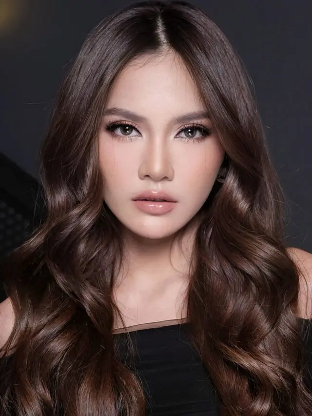 Gaya Makeup Terbaru Mahalini Raharja, Beda Look Tapi Sama-Sama Tampil Mirip Barbie
