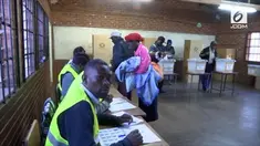 Pemilihan umum Zimbabwe 2018 sangat berbeda dalam banyak hal dibanding tahun sebelumnya. Robert Mugabe digulingkan tahun lalu setelah hampir empat dekade menjadi pemimpin, dan digantikan sementara oleh Emerson Mnangagwa.