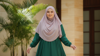Tips Gamis untuk Muslimah Pekerja Plus Size: Potongan, Warna, dan Bahan yang Membantu Penampilan