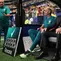 Carlo Ancelotti, Pelatih Kepala Timnas Brasil, memperhatikan sebelum pertandingan Babak 32 Besar Piala Dunia 2026 antara Brasil dan Jepang di Stadion Houston pada 29 Juni 2026 di Houston, Texas. (Lars Baron/Getty Images via AFP)
