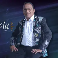 Bob Tutupoly.  (Foto by Deki Prayoga/Bintang.com, Desain: Denti Ebtaviani/Bintang.com, Makeup by Makeup First Jakarta, Jas by Opi Bachtiar)