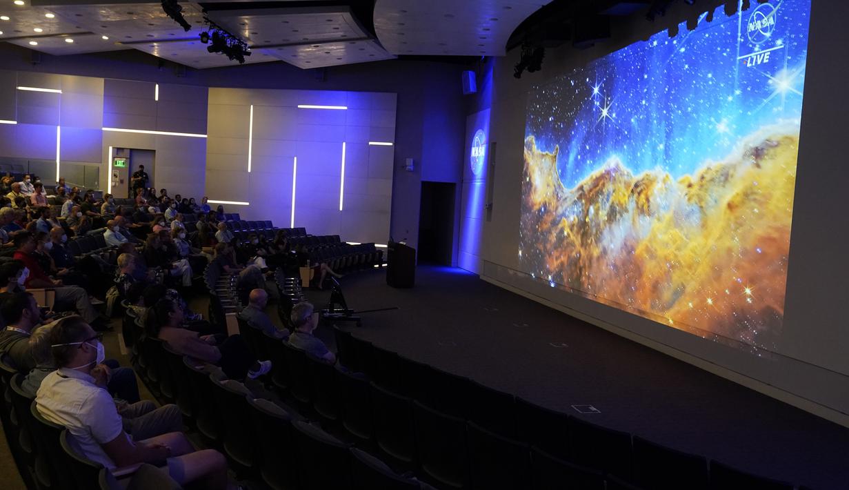 FOTO: NASA Rilis Gambar Pertama Teleskop Webb tentang Alam Semesta yang ...