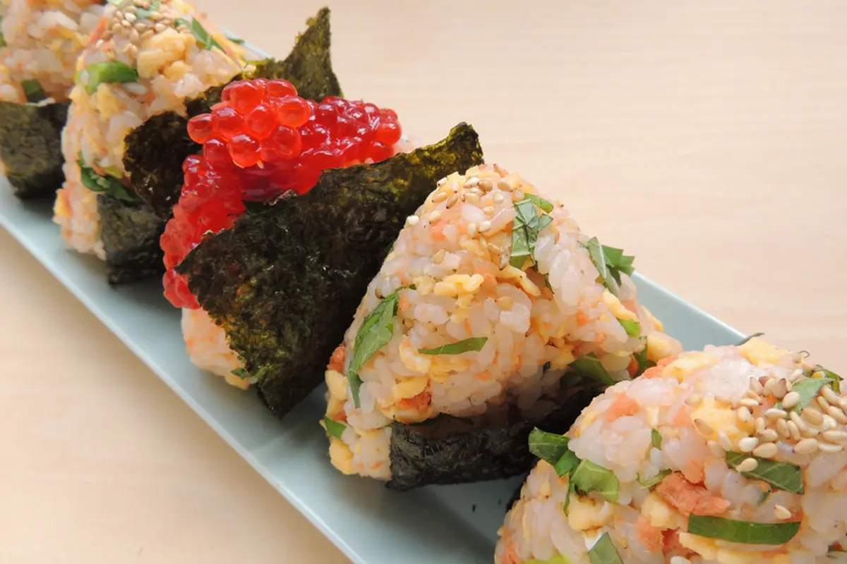 onigiri nasi kepal
